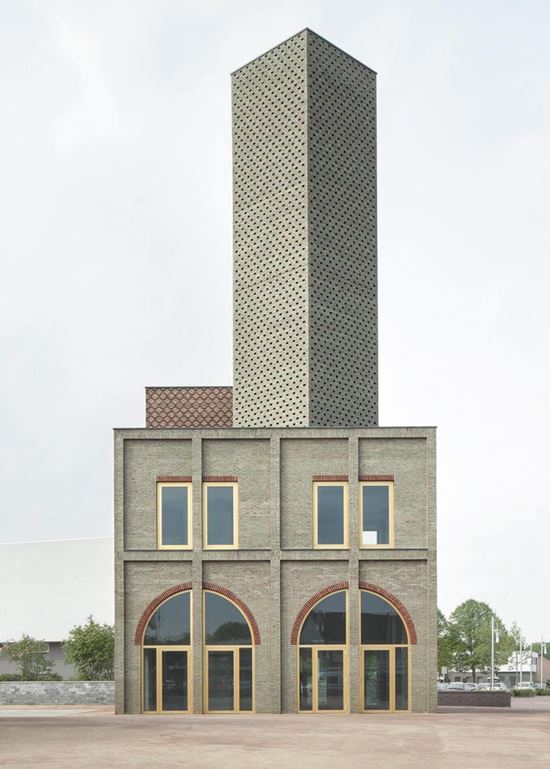 MONADNOCK_-_Stijn_Bollaert_-_northeast_facade
